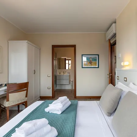 Borgo Tabari Locazione Turistica